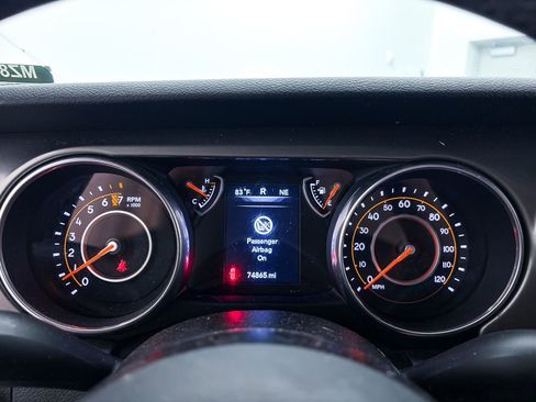 Used 2018 Jeep Wrangler Unlimited Sport S AWD/4WD image 29