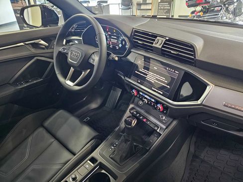 New 2025 Audi Q3 2.0T Premium image 10