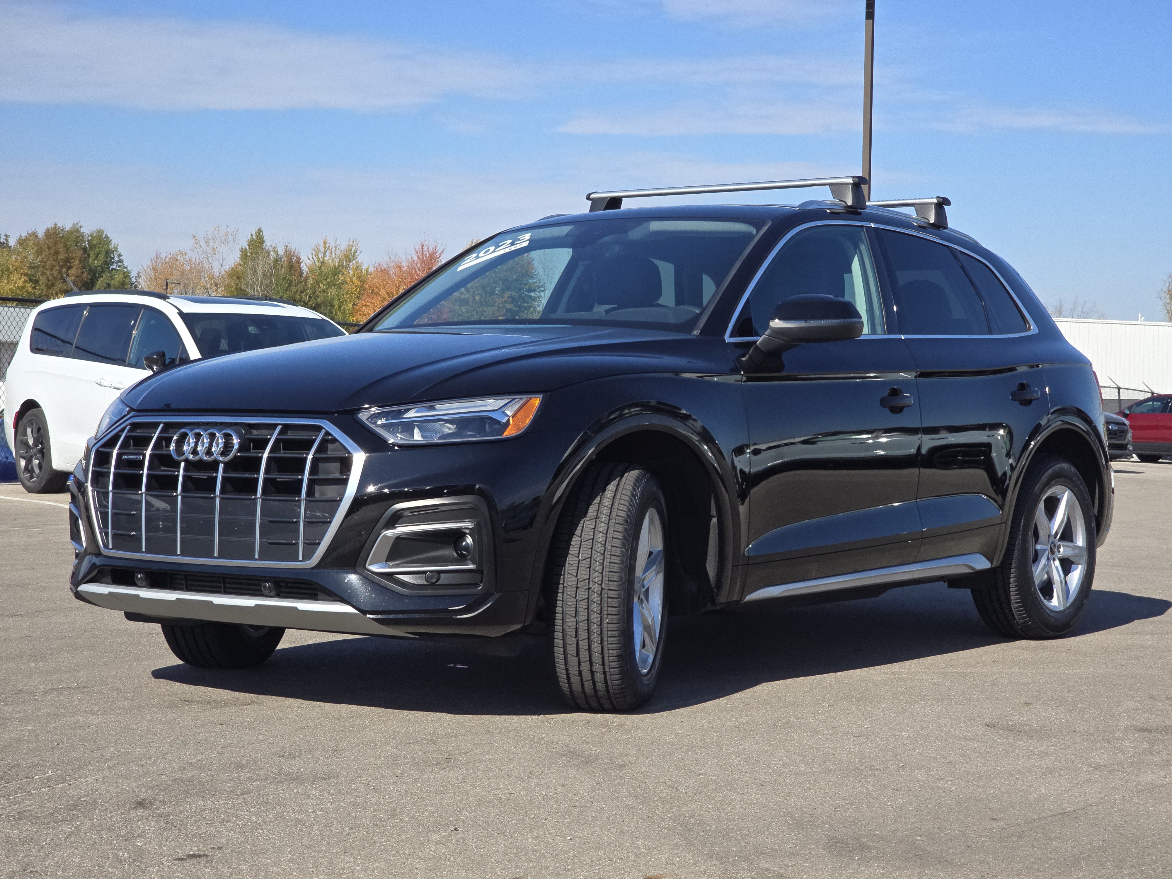 Certified 2023 Audi Q5 2.0T Premium w/ Convenience Package AWD/4WD image 3