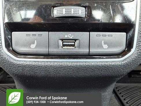 Used 2017 Volkswagen Passat 1.8T SE FWD image 13
