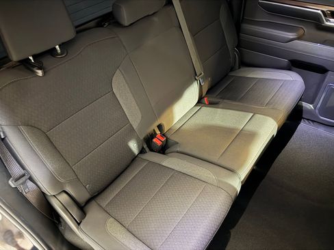 Used 2022 Chevrolet Silverado 1500 LT image 42