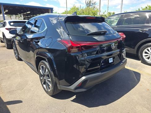 Used 2024 Lexus UX 250h FWD w/ Premium Package image 4
