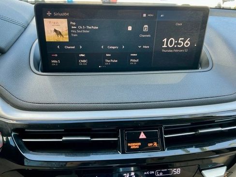 Used 2023 Acura MDX FWD image 30