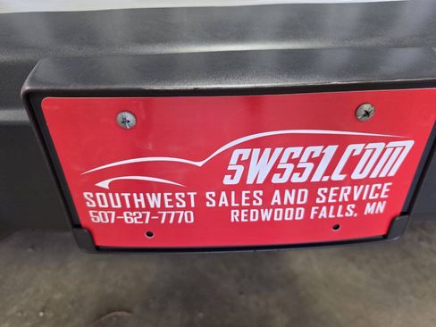 Used 2018 Jeep Wrangler Unlimited Sahara AWD/4WD image 2
