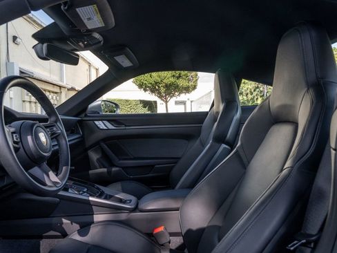 Used 2021 Porsche 911 Carrera image 15