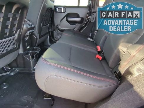 Used 2021 Jeep Wrangler Unlimited Rubicon image 18