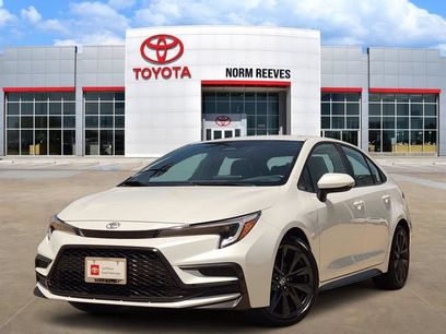 Used 2025 Toyota Corolla SE w/ Convenience Package