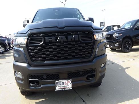 Used 2025 RAM 1500 Warlock AWD/4WD image 3