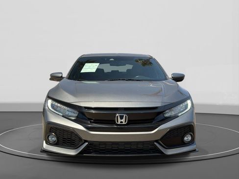 Used 2018 Honda Civic Sport Touring image 3
