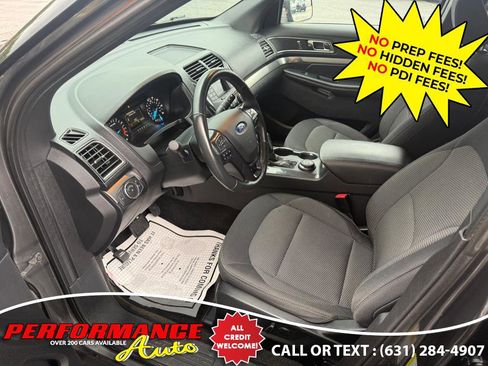 Used 2018 Ford Explorer XLT image 7