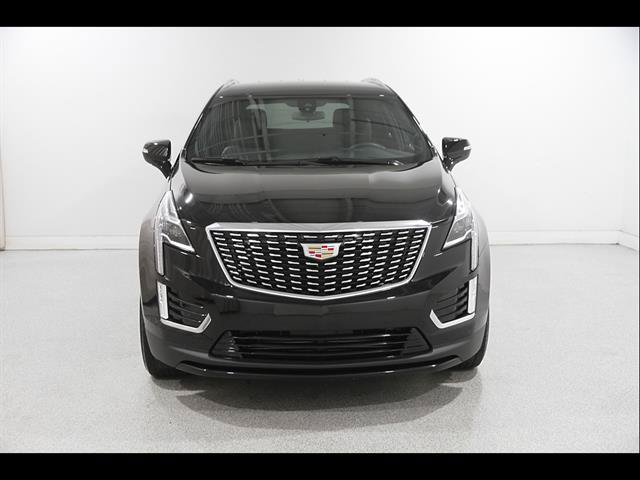 Certified 2025 Cadillac XT5 Luxury w/ LPO, Floor Liner Package AWD/4WD image 2