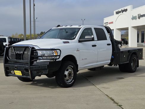 Used 2021 RAM 3500 Tradesman w/ Electrical Accessory Group image 3