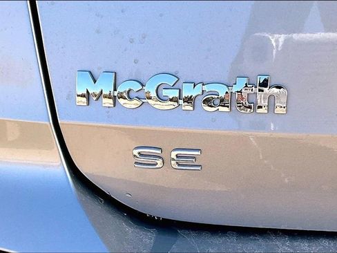 New 2026 Volkswagen Taos SE image 9