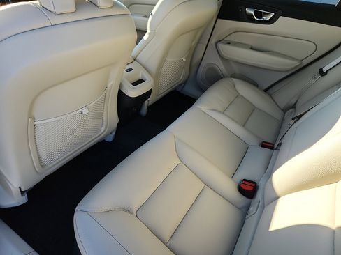 Certified 2023 Volvo XC60 B5 Plus w/ Climate Package image 11