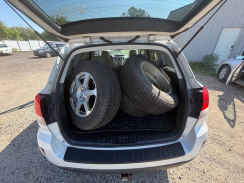 Used 2013 Subaru Outback 2.5i Limited w/ Moonroof Pkg AWD/4WD image 22
