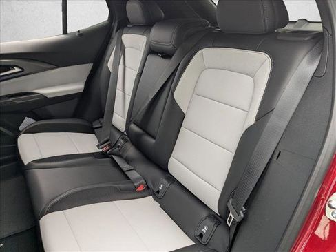 New 2026 Chevrolet Equinox EV LT image 16