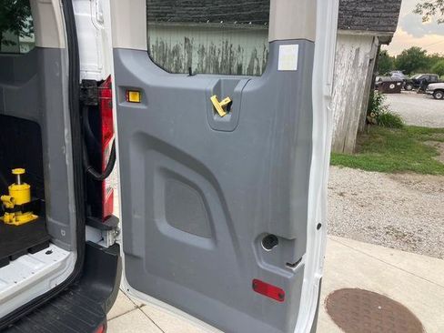 Used 2017 Ford Transit 150 XL RWD image 23