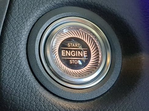 Certified 2019 Mercedes-Benz C 300 Sedan image 28