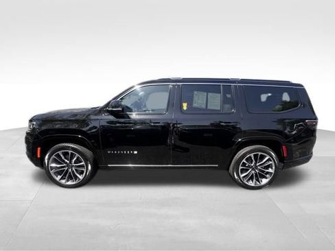 Used 2025 Jeep Wagoneer Series III w/ Premium Group I AWD/4WD image 3