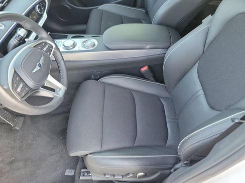 Used 2025 Genesis GV70 2.5T w/ Sport Prestige Package AWD/4WD image 24