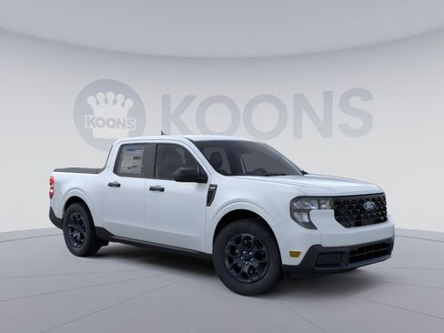 New 2026 Ford Maverick XLT w/ Equipment Group 301A AWD/4WD image 10