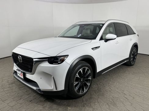 Used 2024 MAZDA CX-90 Plug-In Hybrid w/ Premium Pkg AWD/4WD image 3