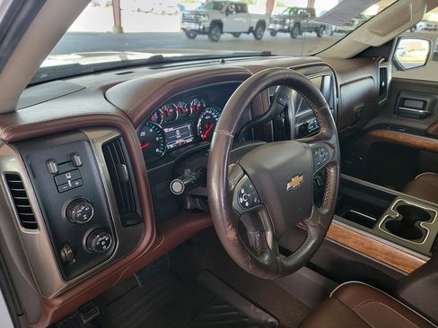 Used 2016 Chevrolet Silverado 1500 High Country w/ High Country Premium Package AWD/4WD image 14