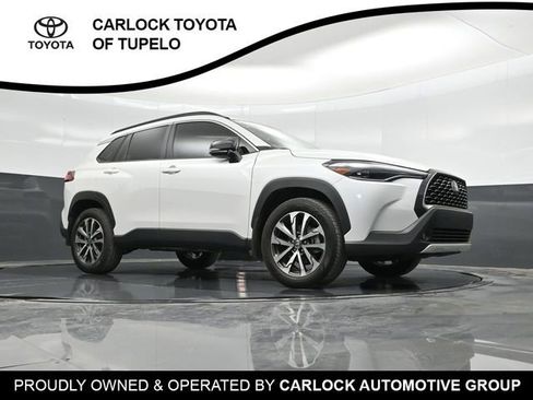 Used 2025 Toyota Corolla Cross XLE w/ Convenience Package image 41