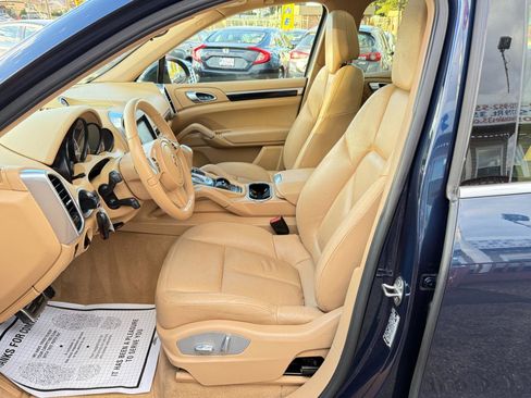 Used 2012 Porsche Cayenne AWD/4WD image 12