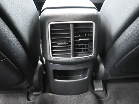 Certified 2024 Kia Sportage EX image 31