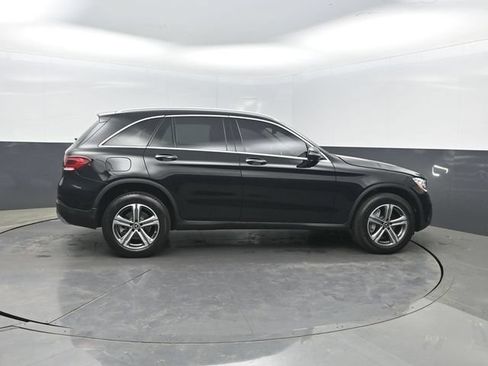 Used 2022 Mercedes-Benz GLC 300 image 34