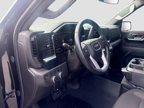 Used 2025 GMC Sierra 1500 Elevation AWD/4WD image 9
