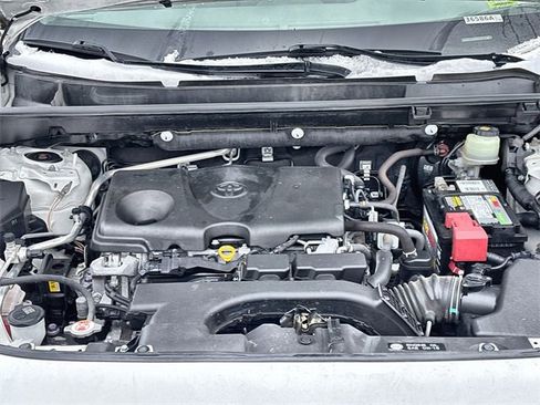 Used 2019 Toyota RAV4 Limited image 19