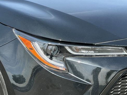 Used 2022 Toyota Corolla LE w/ Carpet Mat Package (TMS) image 11