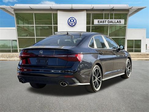 Used 2025 Volkswagen Jetta GLI Autobahn image 3