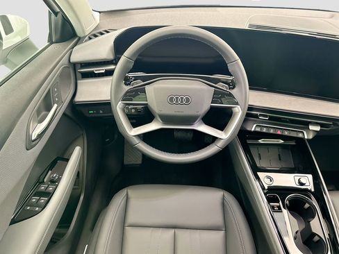 New 2026 Audi Q3 quattro 2.0T AWD/4WD image 10