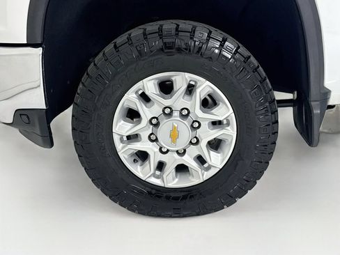 Used 2020 Chevrolet Silverado 2500 LT w/ All Star Edition AWD/4WD image 31
