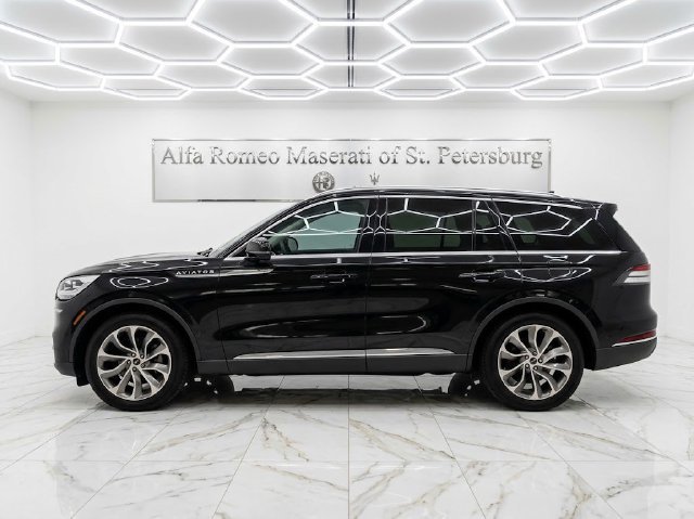Used 2025 Lincoln Aviator Reserve w/ Illumination Package RWD image 3