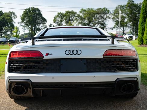 Certified 2023 Audi R8 V10 performance AWD/4WD image 28