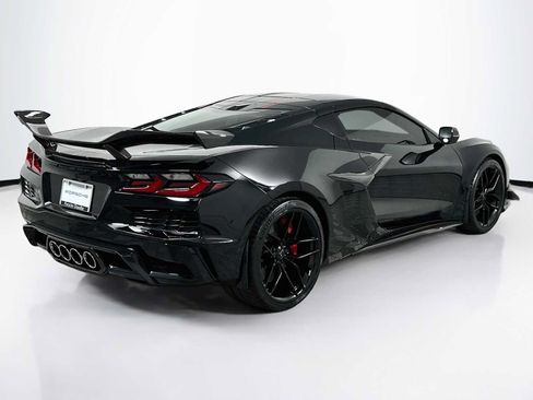 Used 2026 Chevrolet Corvette Z06 RWD image 9