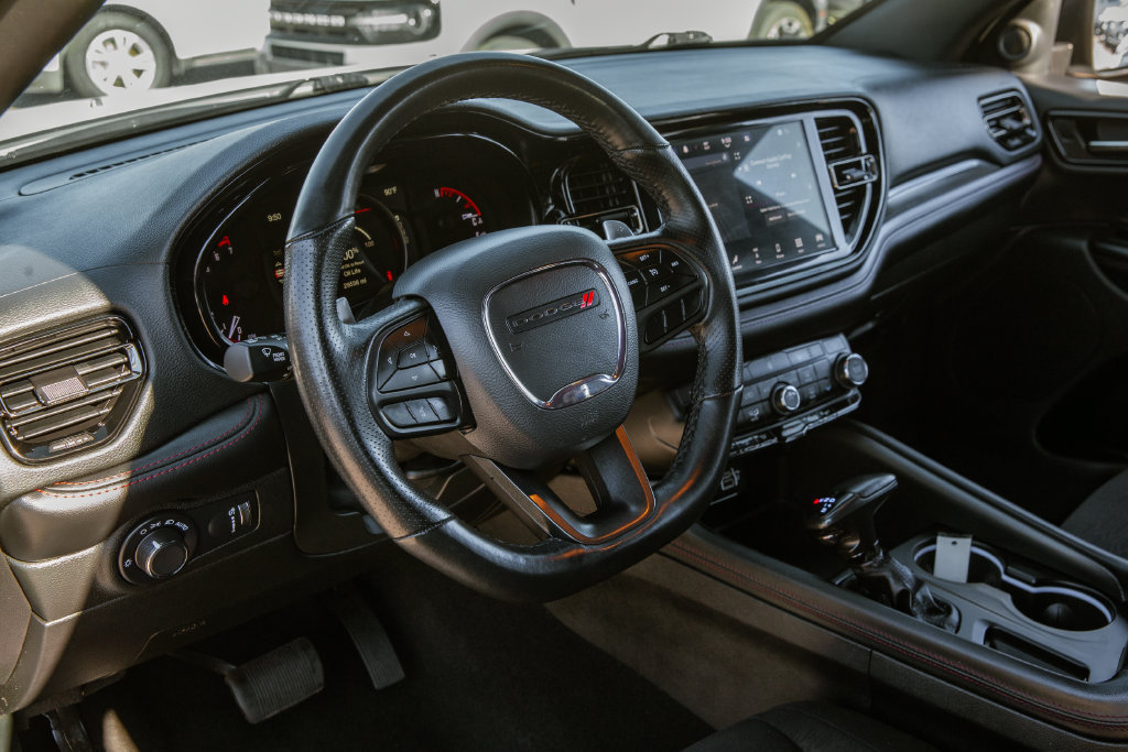 Used 2025 Dodge Durango GT AWD/4WD image 10
