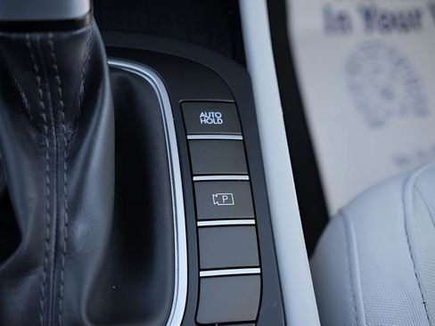 Certified 2024 Hyundai Kona SE AWD/4WD image 31