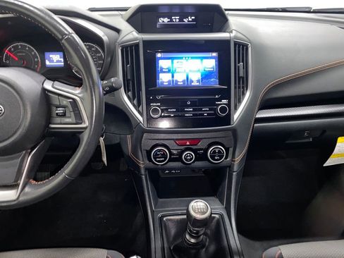 Used 2021 Subaru Crosstrek 2.0i Premium image 20