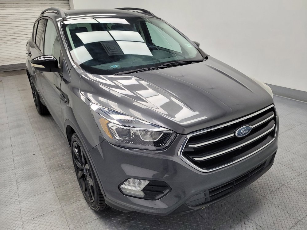 Used 2017 Ford Escape Titanium FWD image 14
