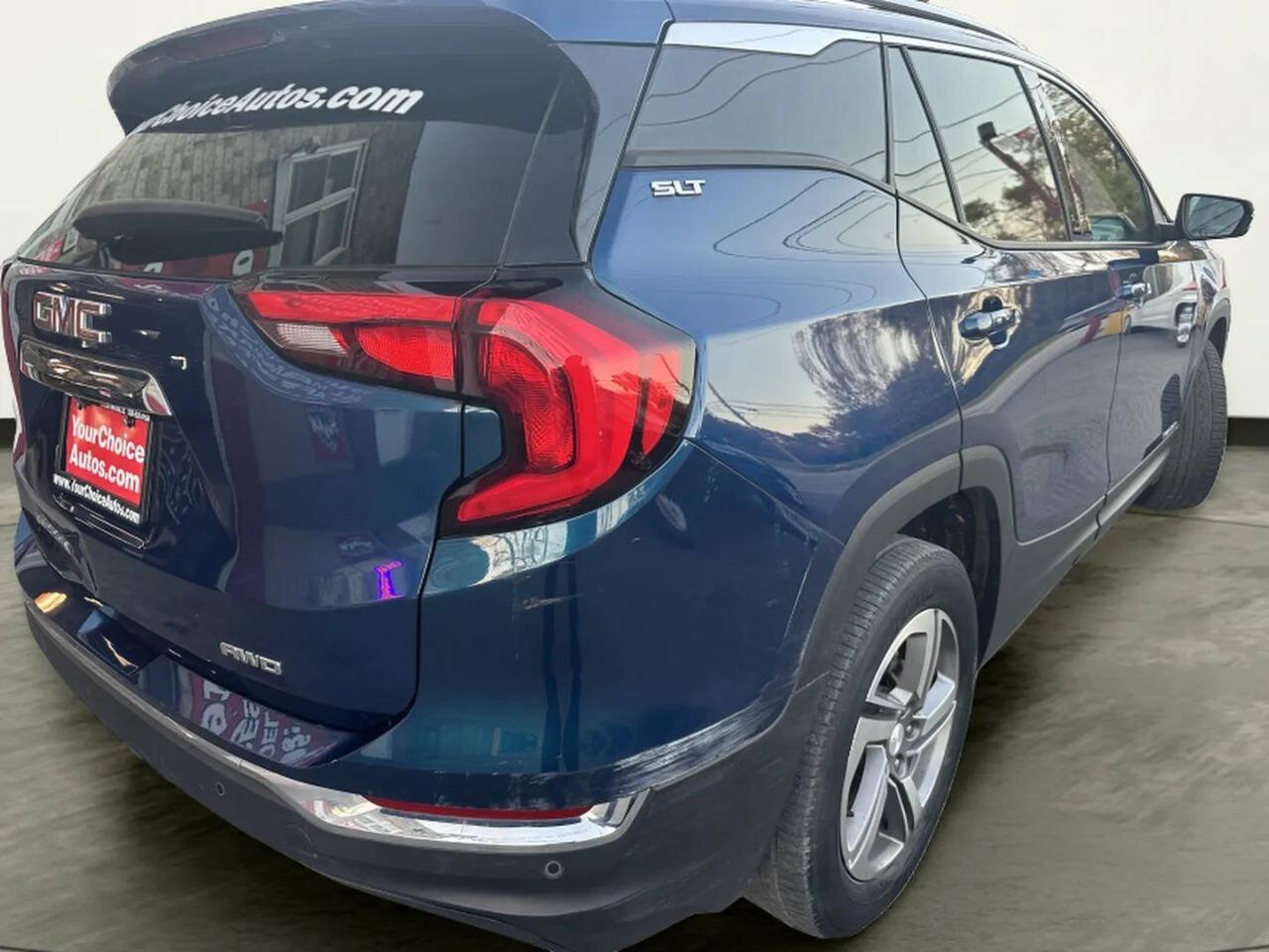 Used 2019 GMC Terrain SLT w/ Preferred Package AWD/4WD image 8