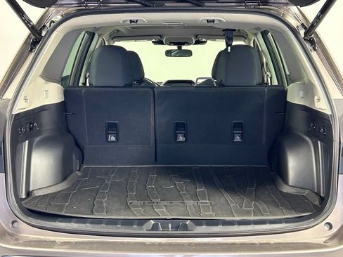 Used 2023 Subaru Forester Premium AWD/4WD image 13