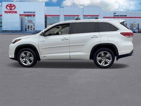 Used 2019 Toyota Highlander Limited w/ Protection Package #3 image 3