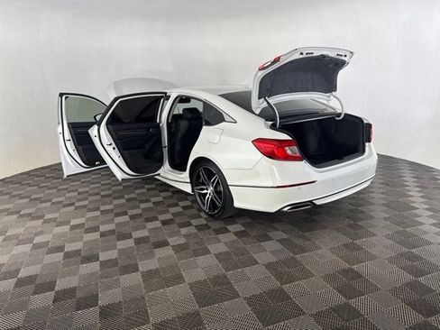 Used 2021 Honda Accord Touring image 18