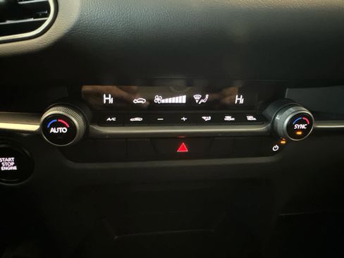 Certified 2025 MAZDA CX-30 AWD 2.5 S w/ Select Sport Pkg image 16