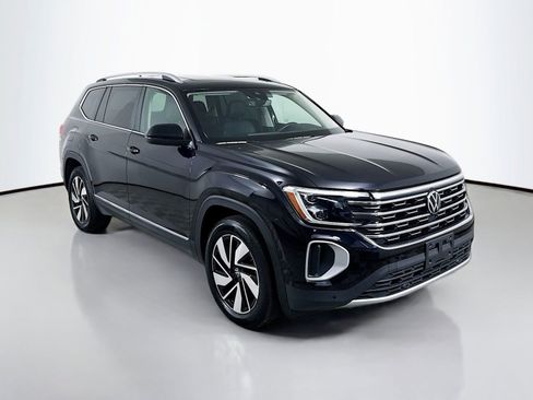 Used 2025 Volkswagen Atlas SEL image 7